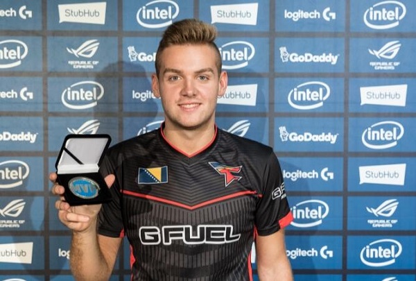 上海Major亚洲RMR：艰难的胜利！FQ 2-1 DRILLAS 晋级败者决赛